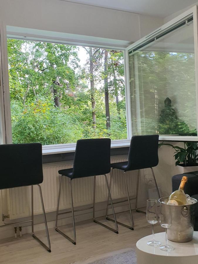 Close To The Metro And The Beach!!! With A View Of The Scandinavian Forest Stokholm Dış mekan fotoğraf